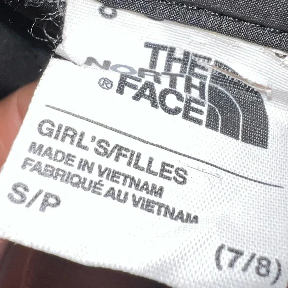 The North Face Girls Reversible Black Jacket - Picture 2 of 5